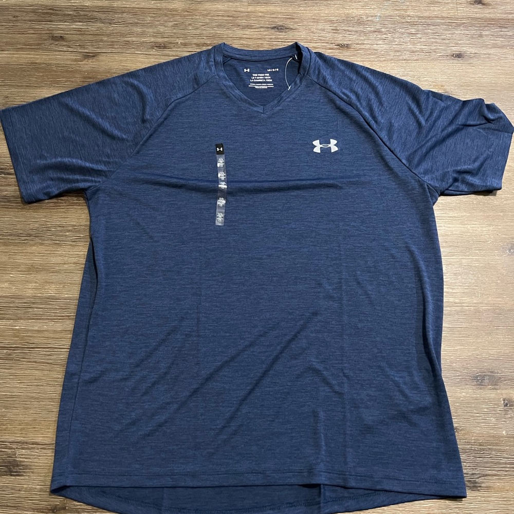 NWOT Dark blue Under Armour V-neck heat gear shirt